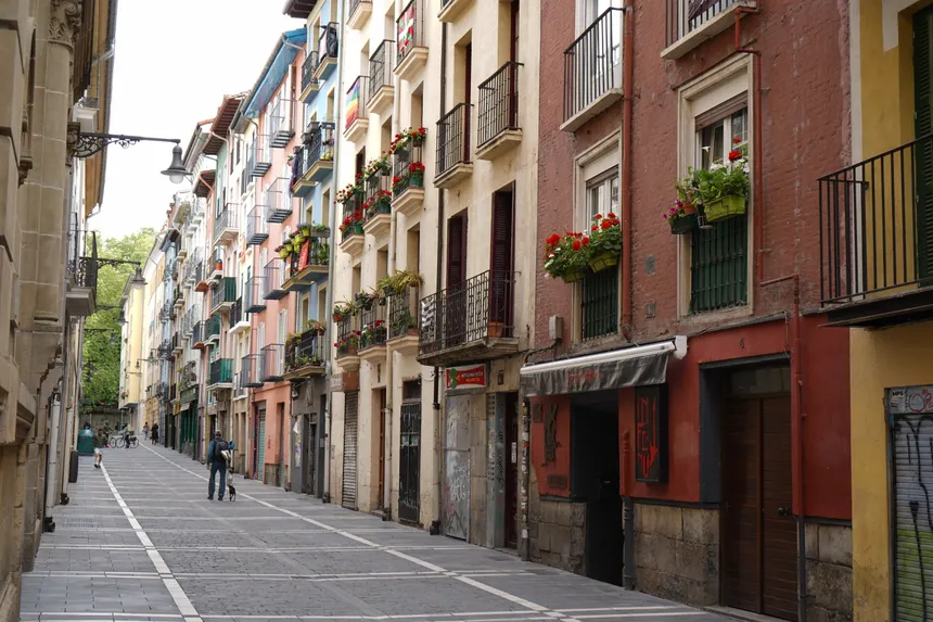 Teaching English in Spain: Complete Auxiliares de Conversación Guide