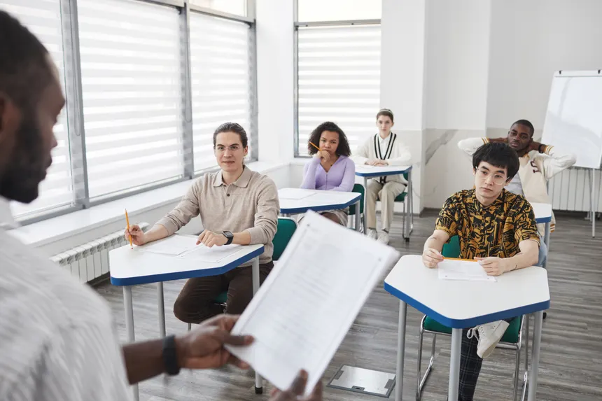 From Office to Overseas: A Step-by-Step Guide for UK Professionals Transitioning to TEFL